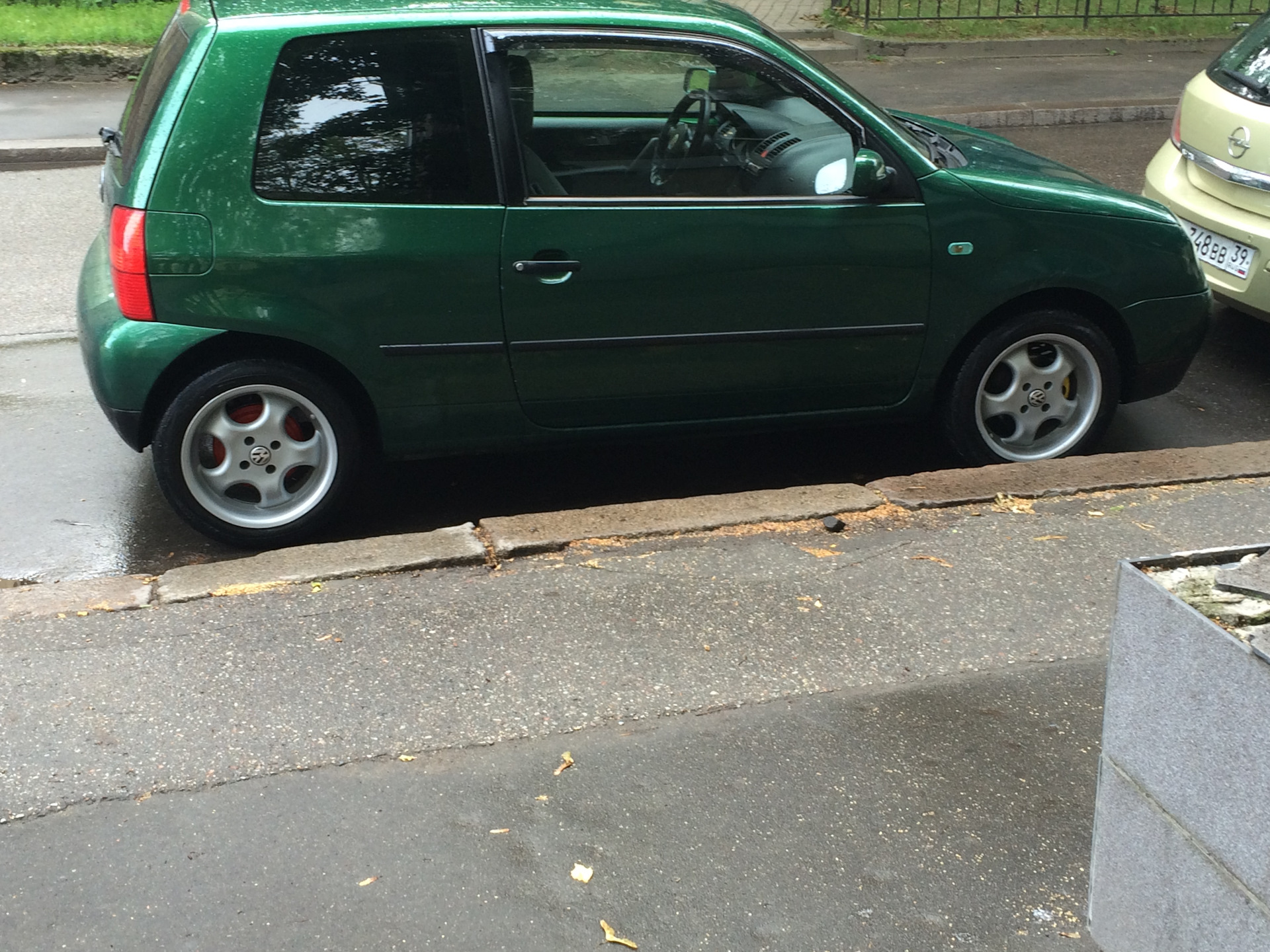 Колпачки в ступичное отверстие и химчистка. — Volkswagen Lupo, 1 л ...