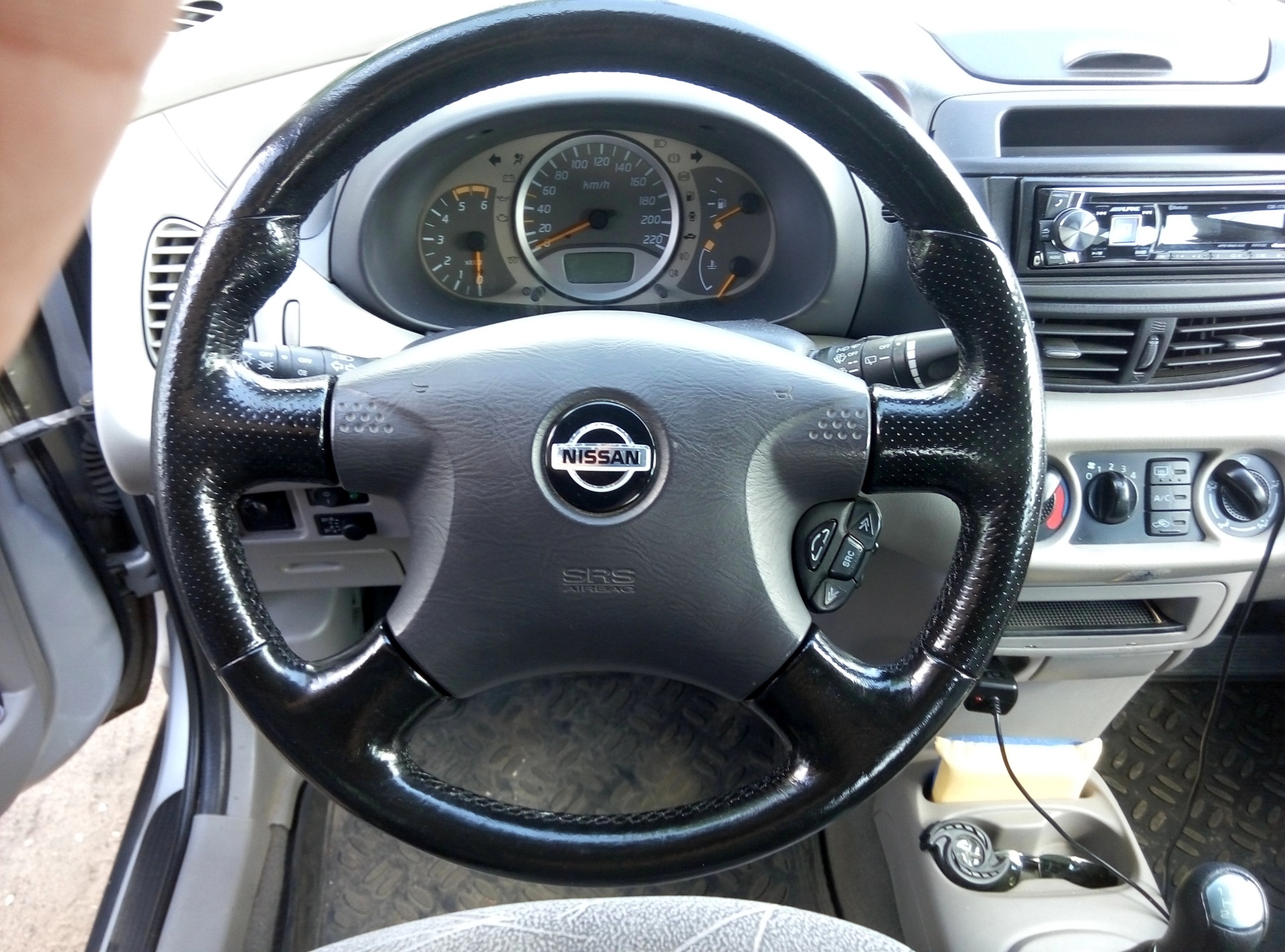 Замена руля — Nissan Almera Tino, 2.2 л., 2002 года на DRIVE2