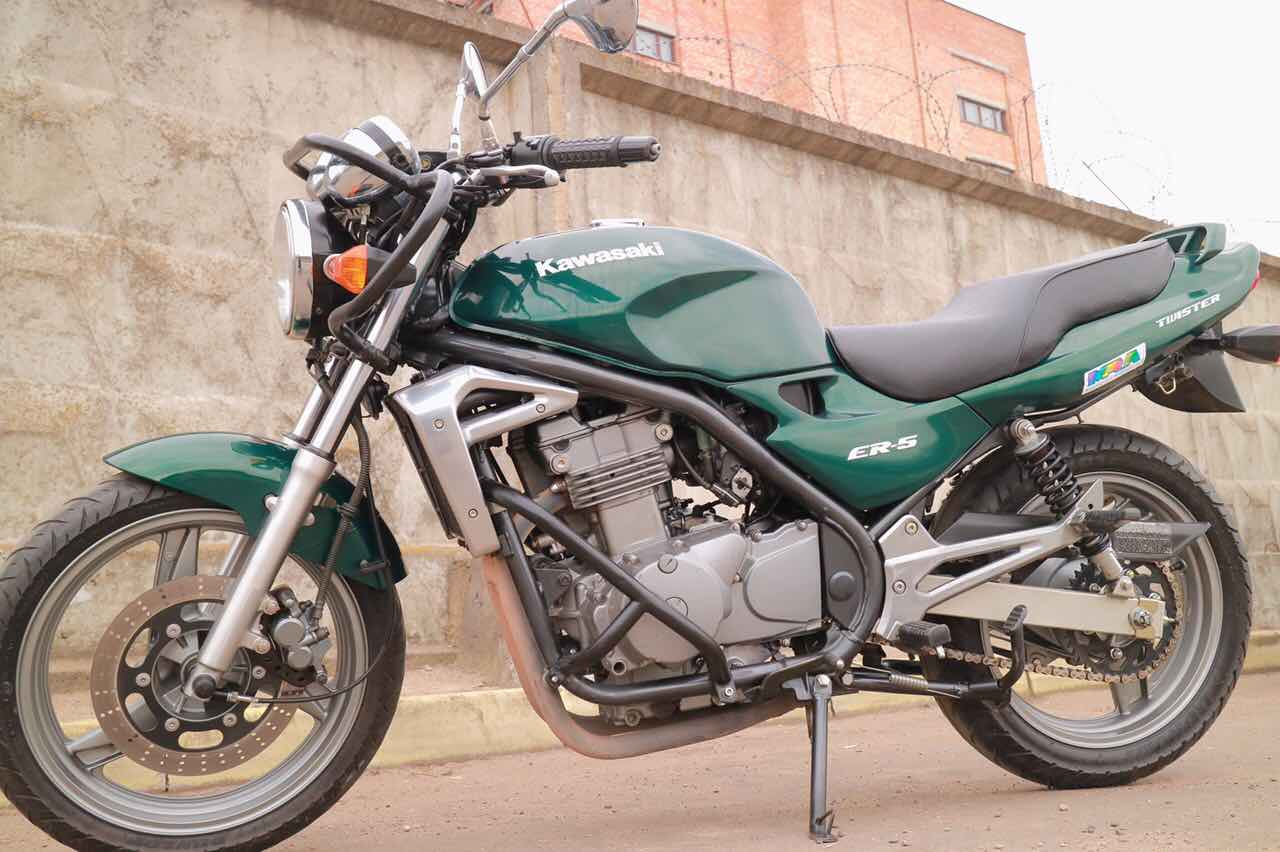 Kawasaki er 5 Custom