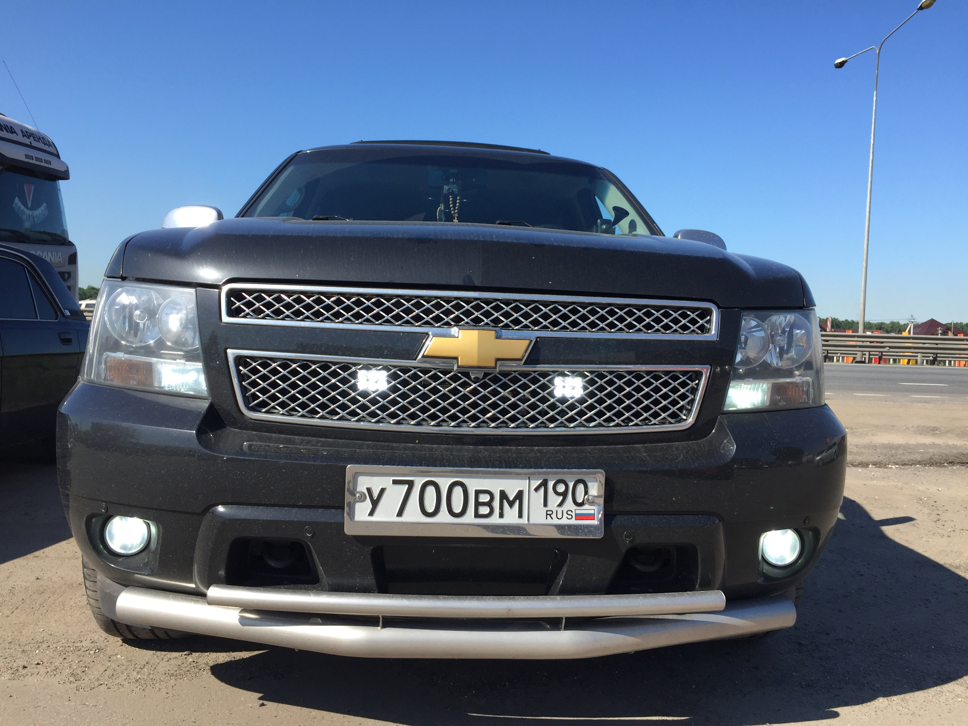 Бампера chevrolet. Бампер Шевроле Тахо 900. Бампер передний Шевроле Тахо 900. Передний бампер Шевроле Тахо 2012. Защита переднего бампера Тахо 900.