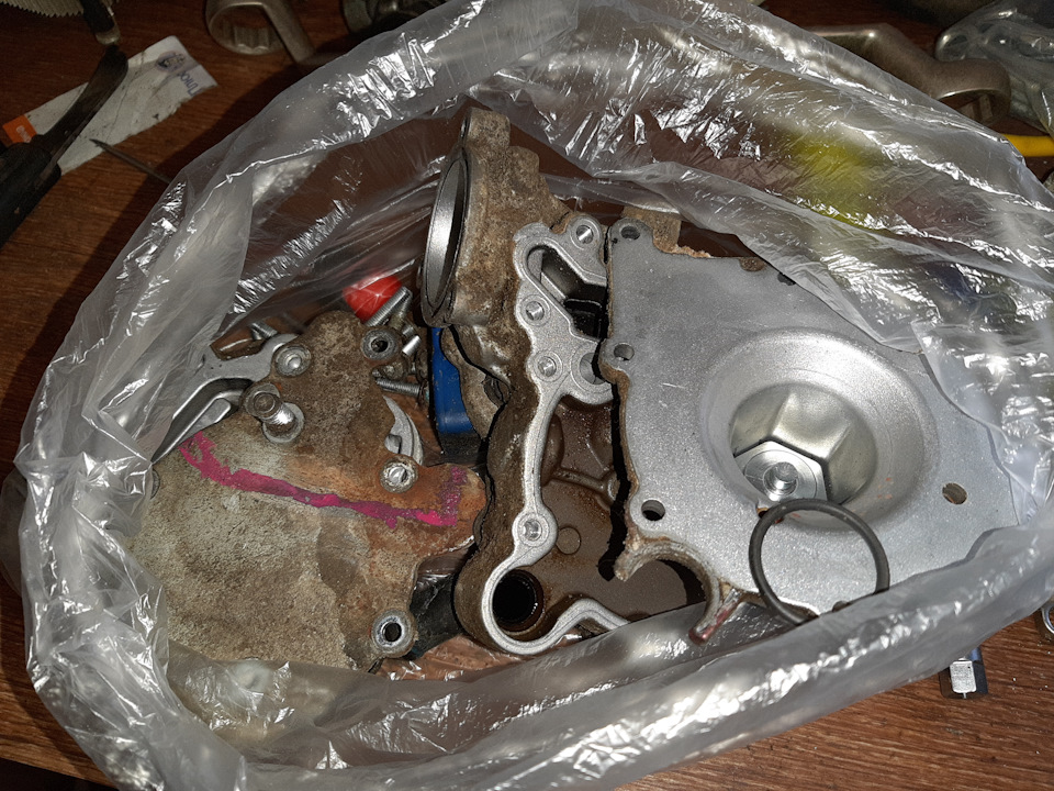 Кто-то подумает- завязать в узелок и на свалку- но это не наша метОда. Переберем …и ПОХОДИТ ЕЩЕ))) — Lada Приора универсал