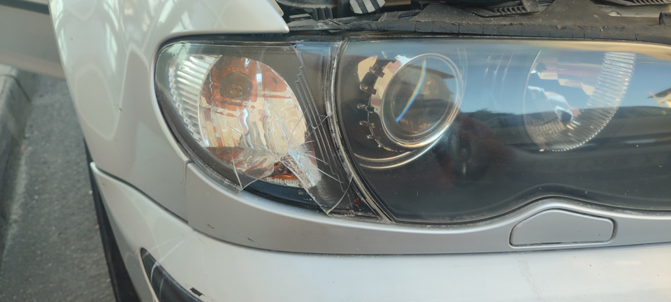 1) Замена поворотника — BMW 3 series (E46), 2,5 л, 2001 года | своими ...