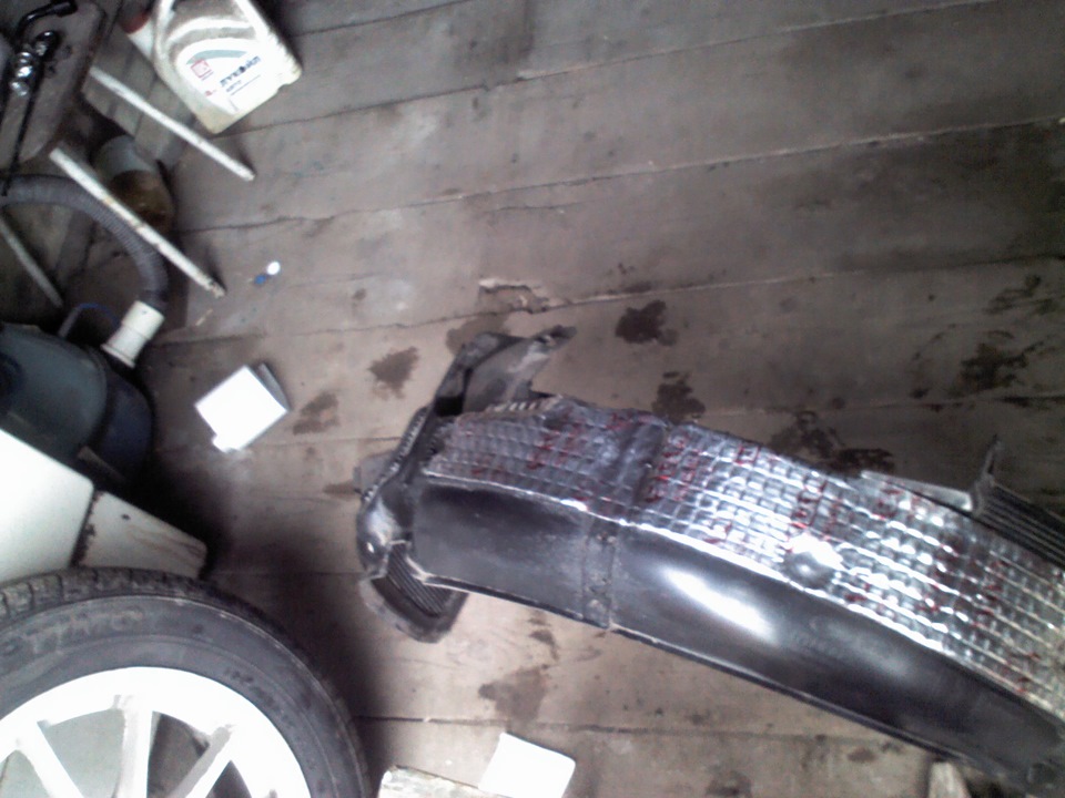 шумоизоляция колесных арок — Hyundai Solaris (1G), 1,6 л, 2013 года ...