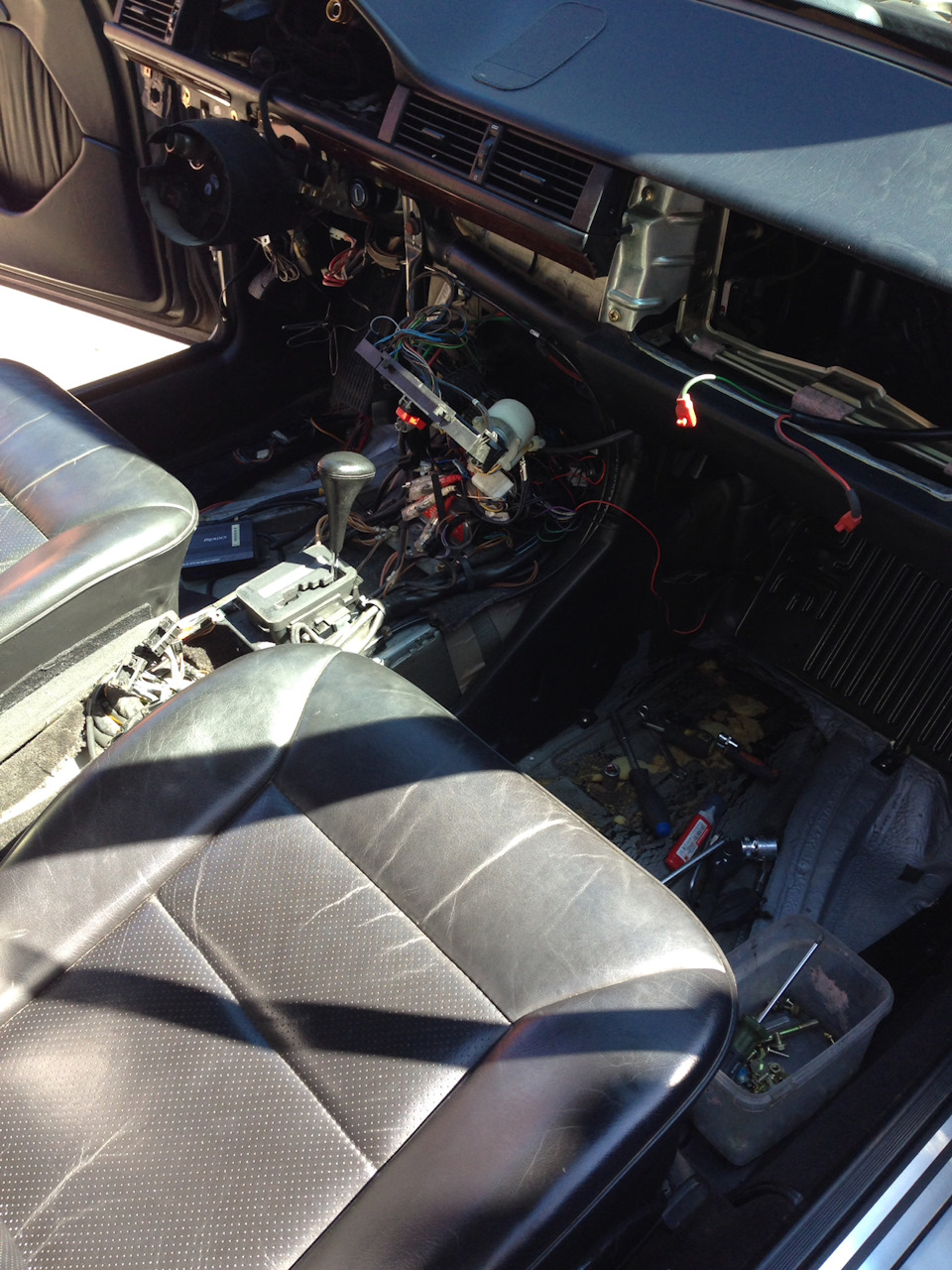 Запотевание лобового стекла. — Mercedes-Benz E-class (W124), 2,8 л ...