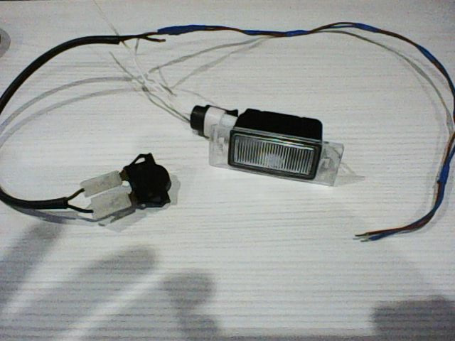 плафон подсветки бардачка renault симбол 2007 года