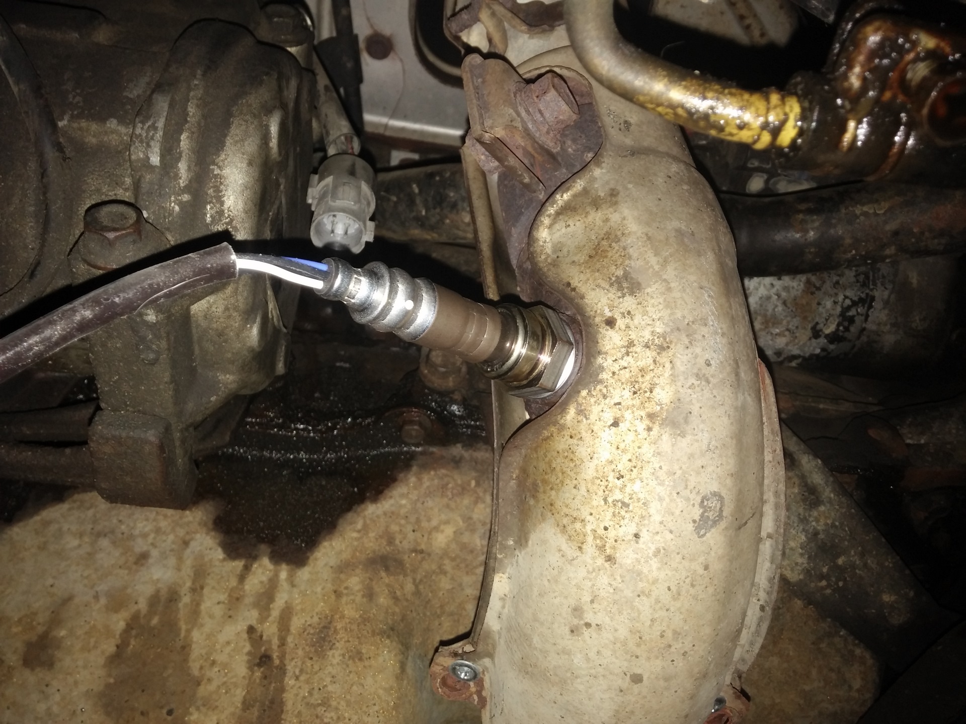 Митсубиси галант 8 датчик кислорода. Опель мокка 2 датчик кислорода. Где лямбда митсубиси. 0 бензин. Датчик кислорода банк 2 датчик 2 паджеро 4.