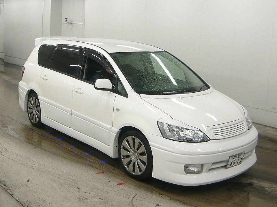 Toyota ipsum фото