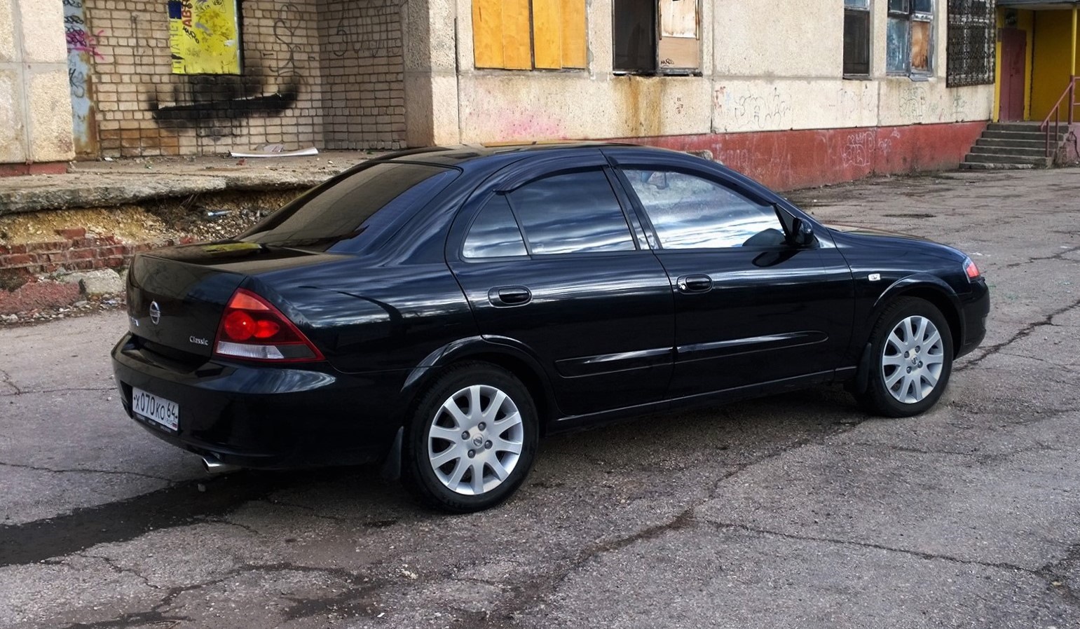 Nissan Almera Classic b10 черная