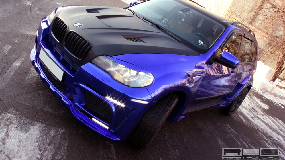 Купить б/у BMW X5 I (E53) Рестайлинг 4.8is 4.8 AT (360 л.с.) 4WD бензин автомат