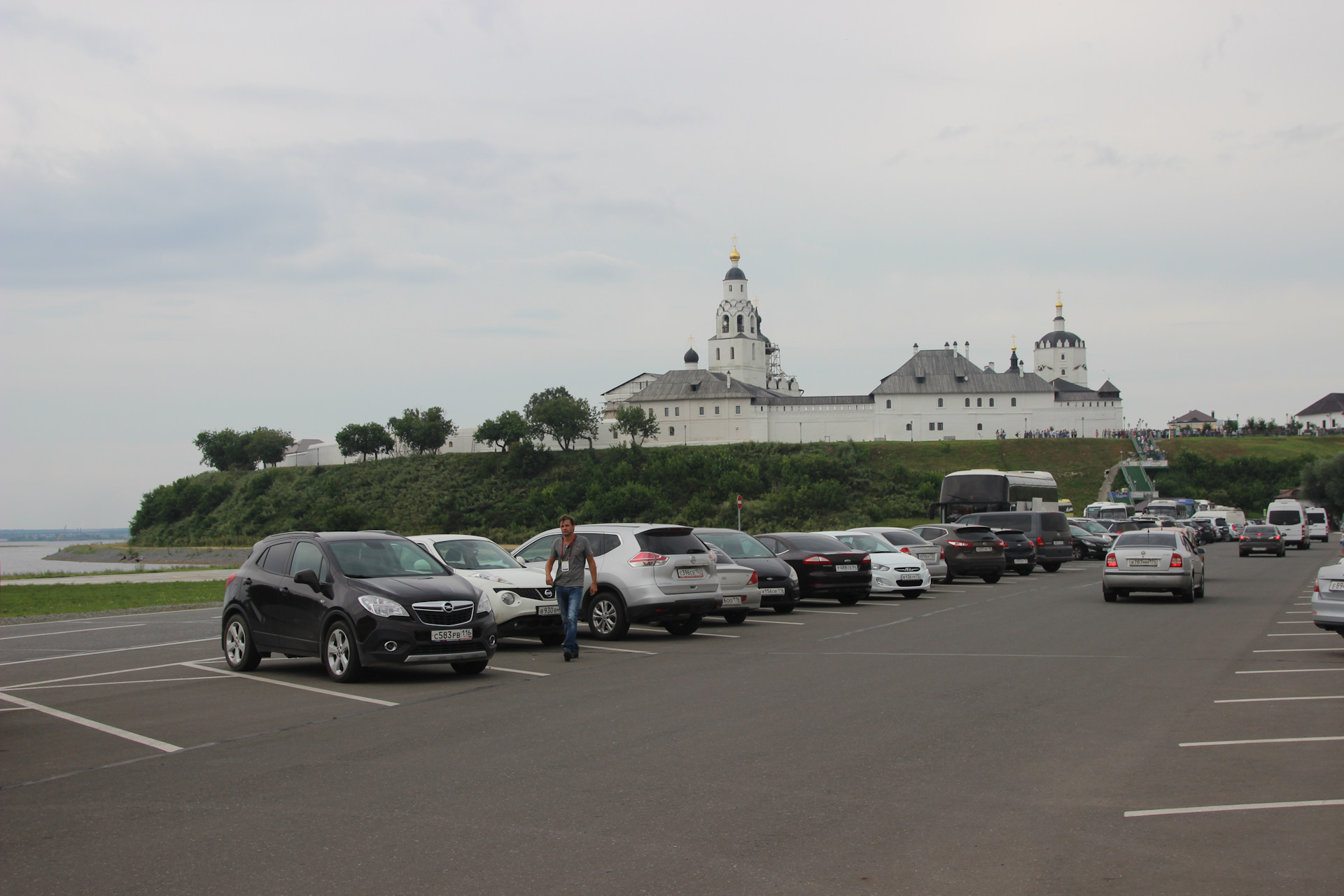 Остров парковка