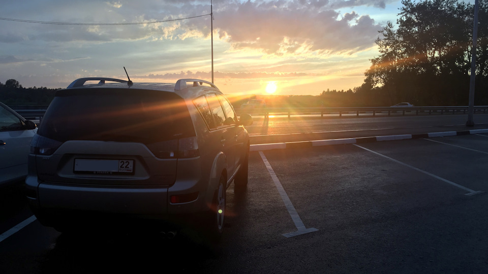 Щелчок в АКПП при нажатии на педаль тормоза на парковке — Mitsubishi ...