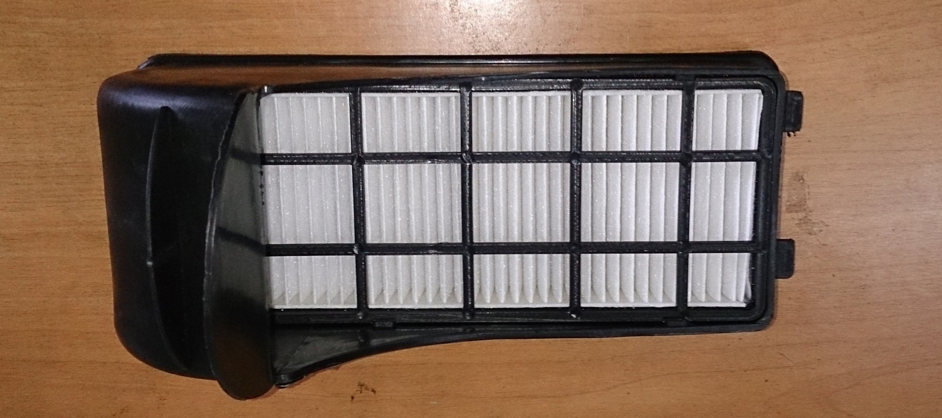 Как поменять воздушный фильтр на Фольксваген Поло седан 2018 года (с ...