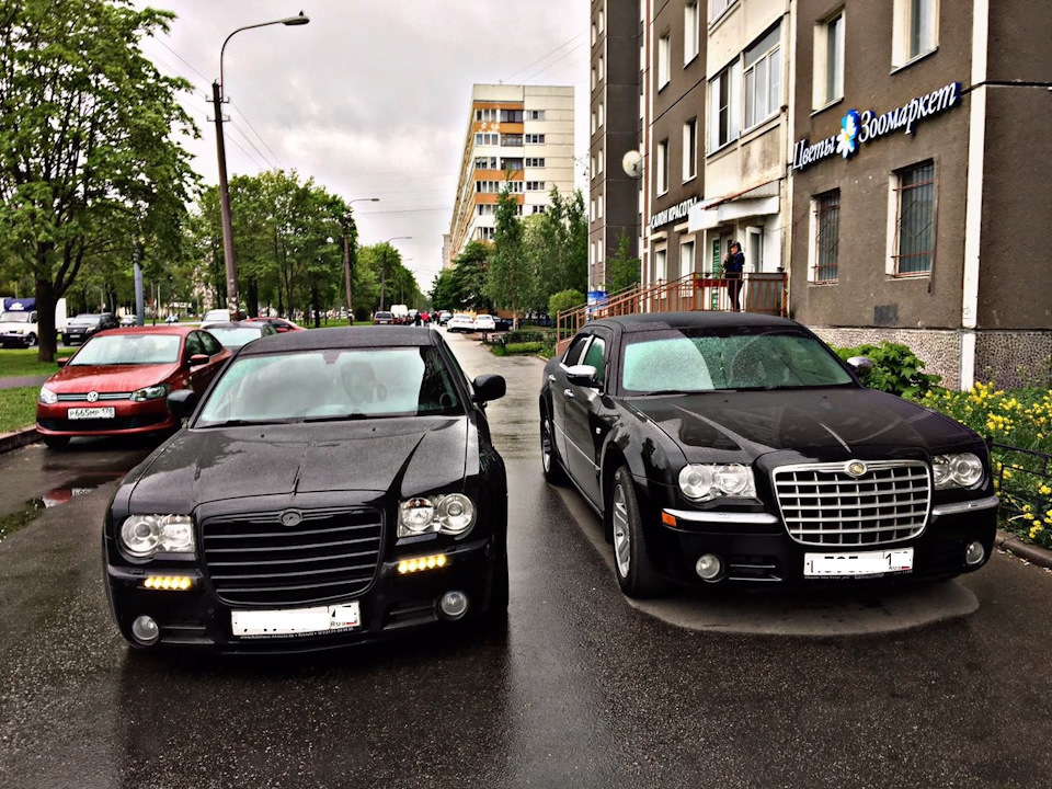 Chrysler 300c зеркала заднего вида опускаются