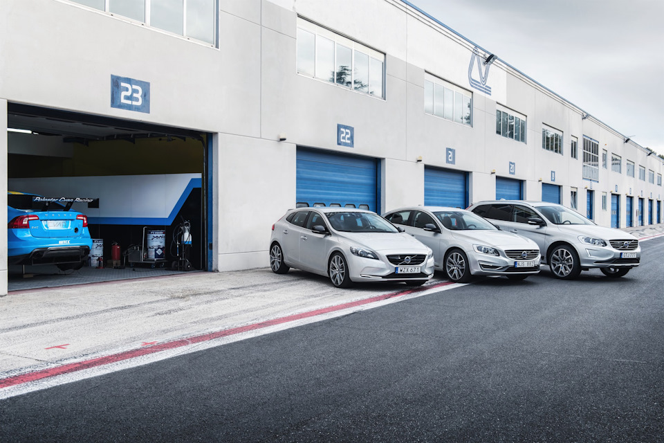 что такое polestar у volvo. a2d3445s 960. что такое polestar у volvo фото. что такое polestar у volvo-a2d3445s 960. картинка что такое polestar у volvo. картинка a2d3445s 960. Шведская марка Polestar, отколовшаяся от материнской компании Volvo в 2017 году, опубликовала первую фотографию своей третьей модели — флагманского купеобразного кроссовера Polestar 3, производство которого начнётся в следующем году на американском заводе Volvo в штате Южная Каролина.
