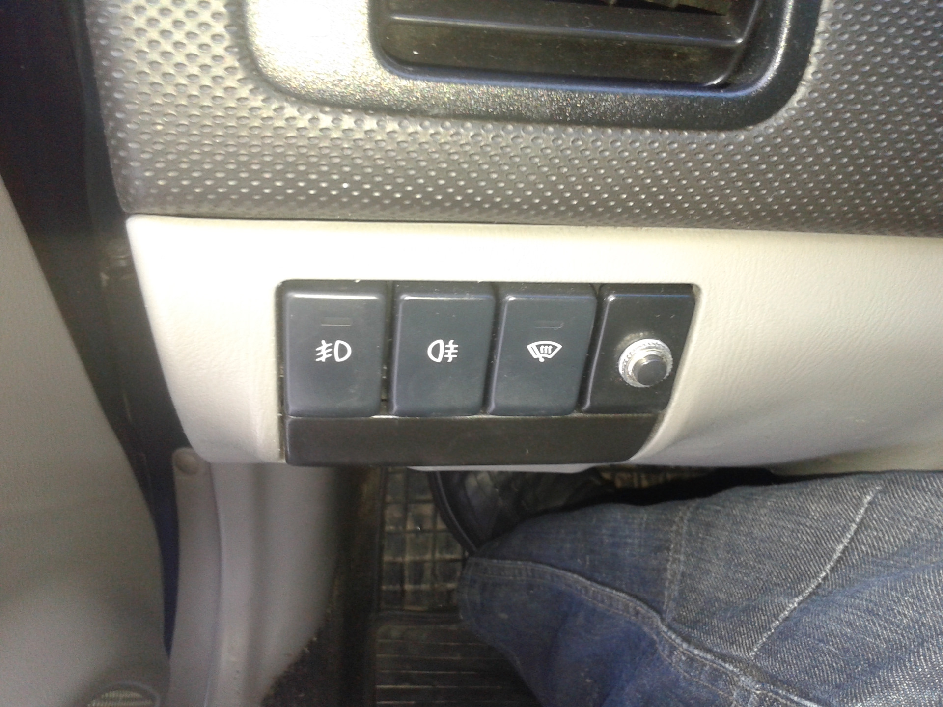 Не подошли лампочки в кнопки ПТФ — Subaru Forester (SG), 2 л, 2007 года ...