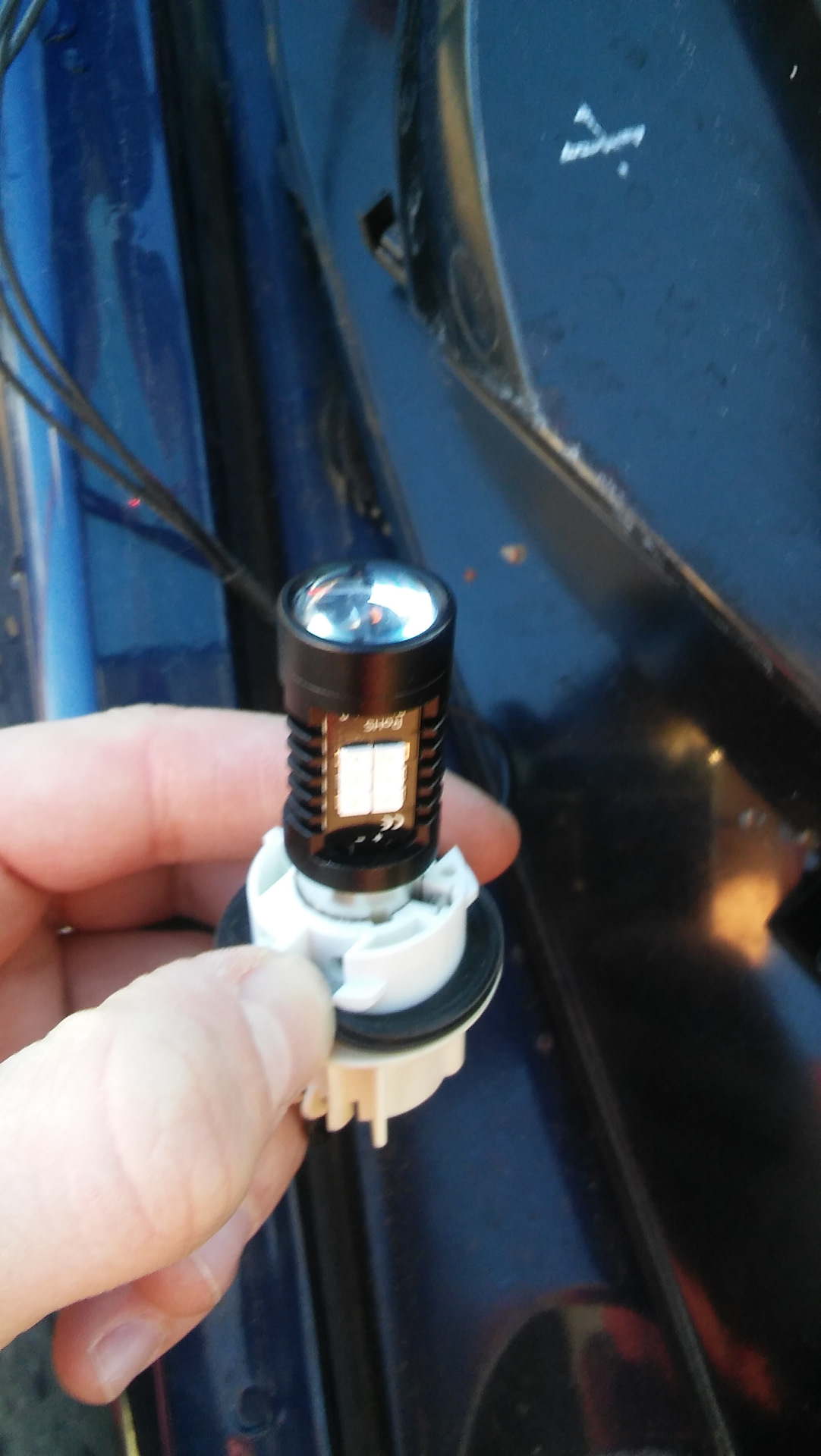 Лампа стопа фокус 2. Лампа форд фокус 2 лампа стоп сигнала. Лампа стоп сигнала форд фокус 2 седан. Лампа заднего габарита форд фокус 3. Лампа стоп габарит форд фиеста 2006.