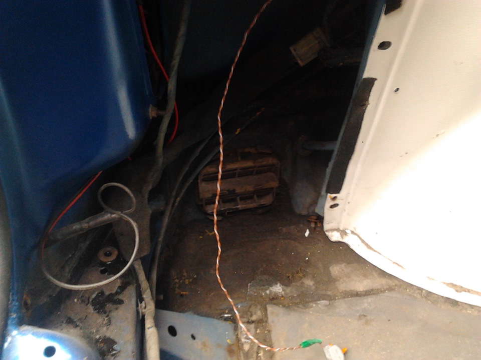 Вода в багажнике кто что скажет — DRIVE2