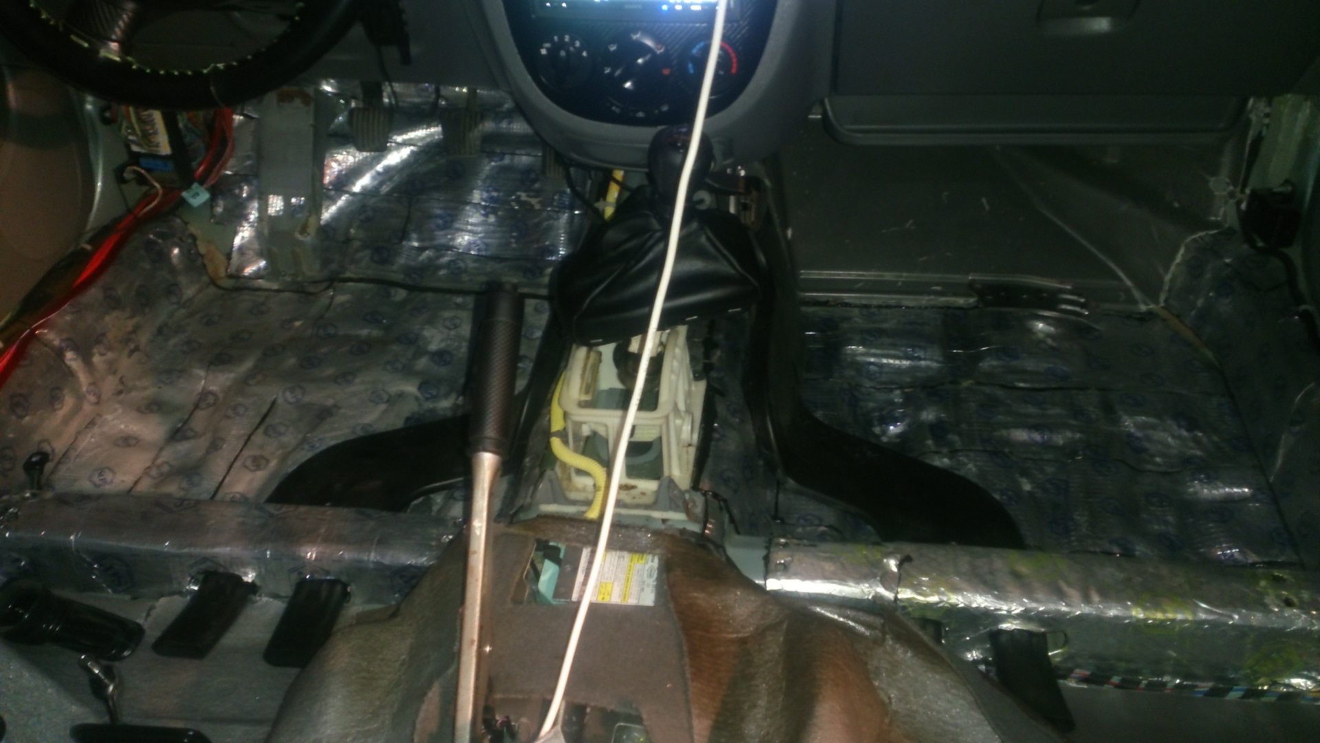 Не дует печка лачетти. Кран отопителя шевроле лачетти. Заслонка печки шевроле лачетти 2006. Кнопка обогрева заднего стекла шевроле спарк 2007. Заслонки климата контроля на лачетти.