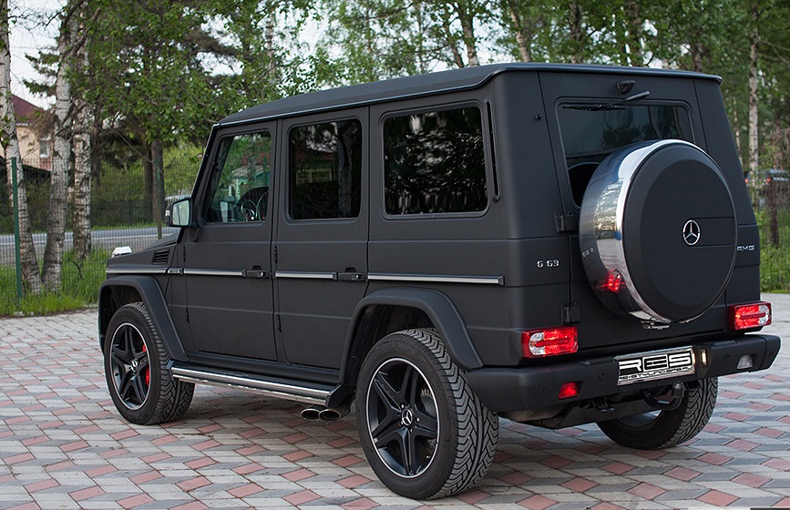 Mercedes Benz g55 AMG Gold