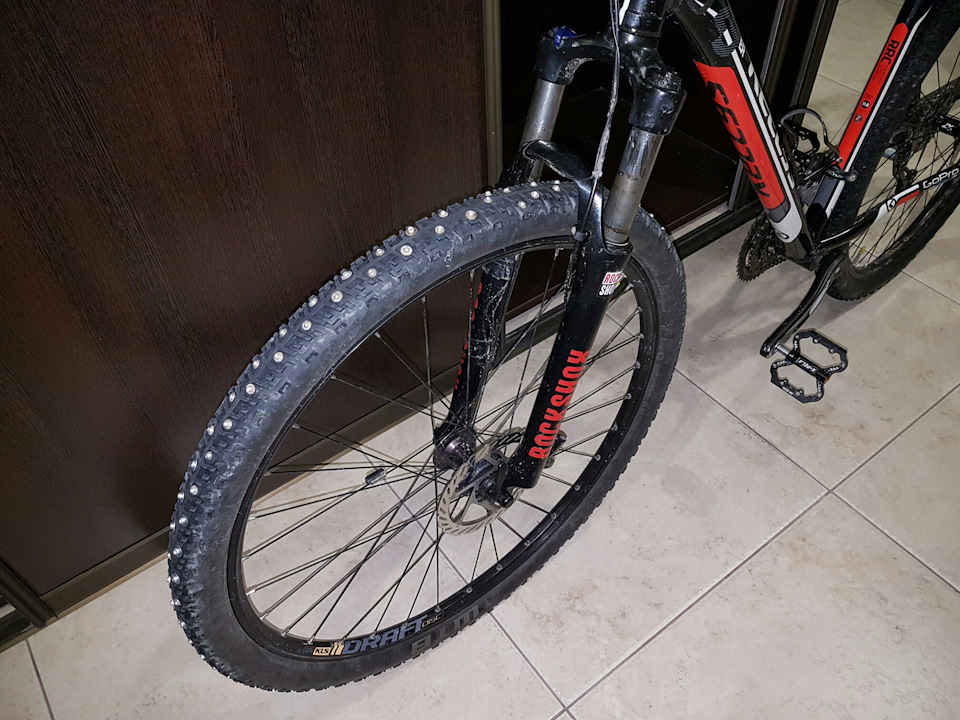 Зашиповал велосипедную покрышку ! — DRIVE2