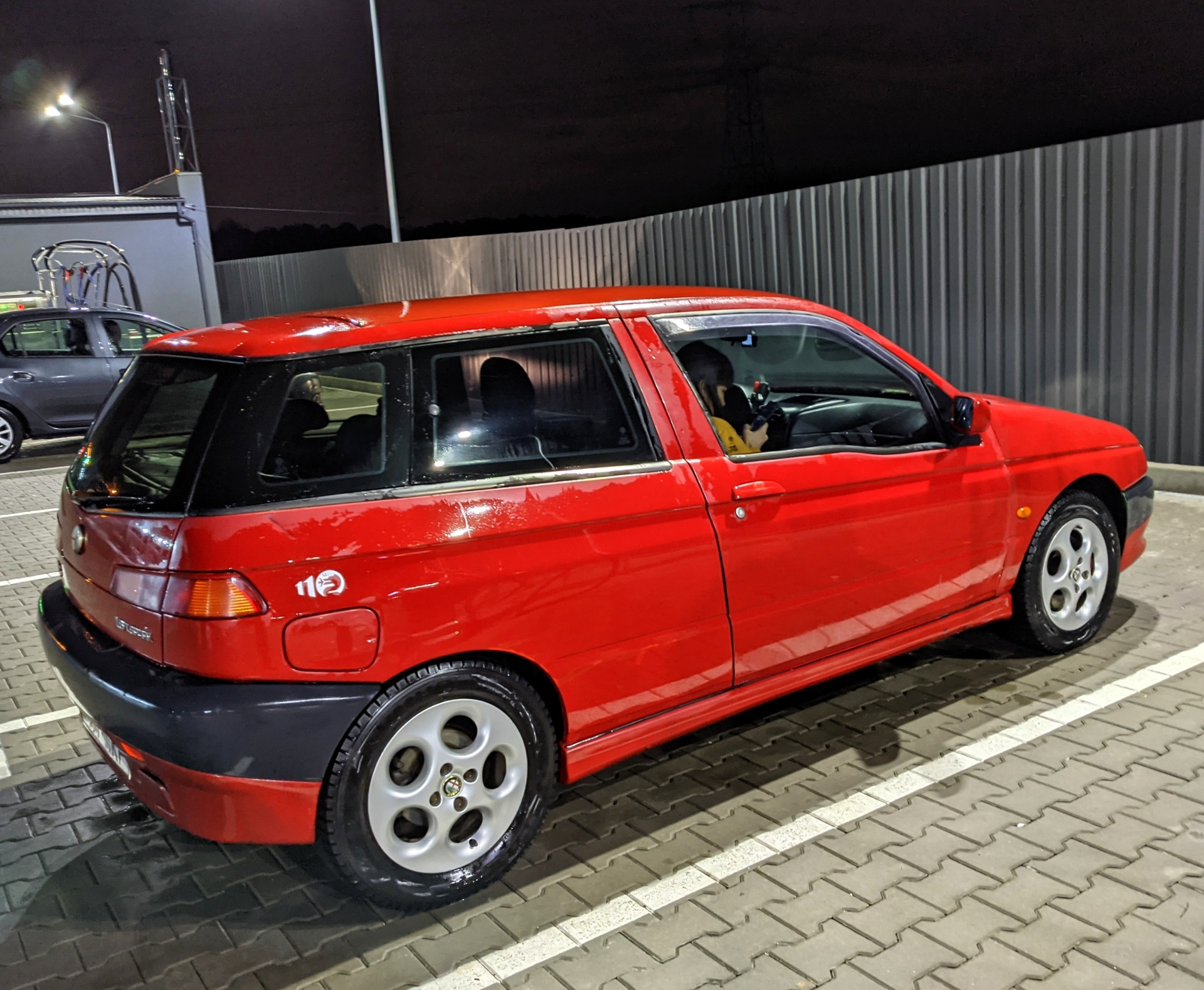 Альфа ромео 145 фото Очередная поездка в сказку. - Alfa Romeo 145, 1,8 л, 1998 года путешествие DRIVE