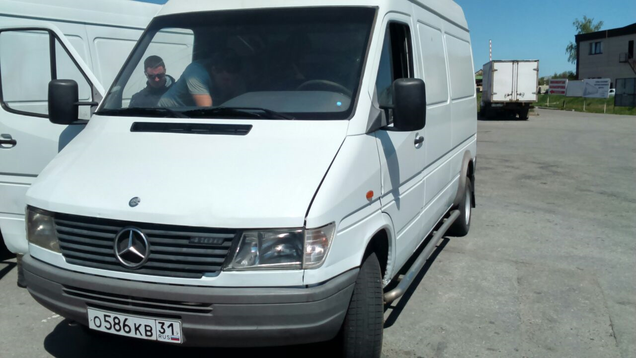 Mercedes-Benz Sprinter (1G) 2.9 дизельный 1997 | Белый 2,9 OM 602 122л.с.  на DRIVE2