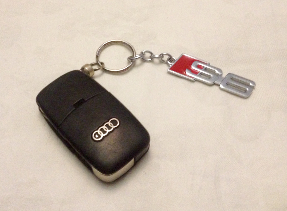 Брелок — Audi A6 (C5), 2,7 л, 2002 года | аксессуары | DRIVE2