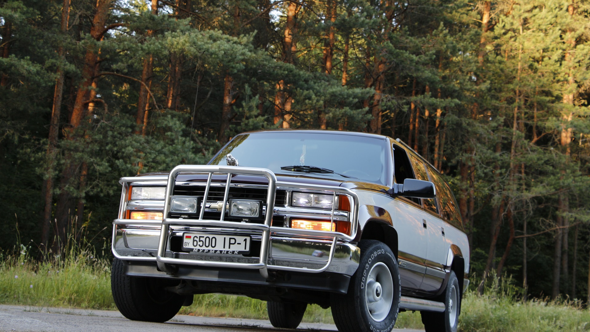 Chevrolet Suburban 9g