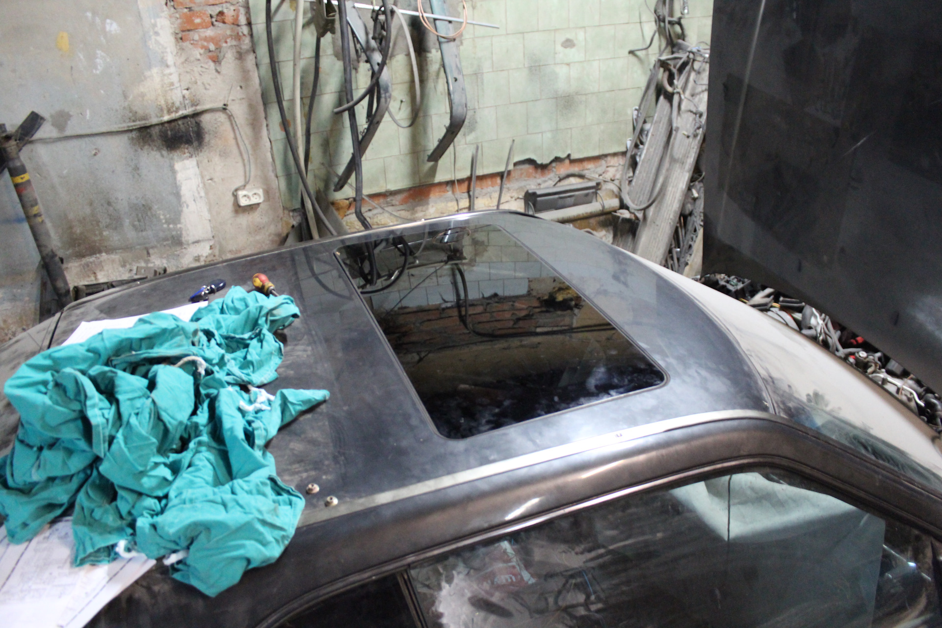 Стеклянный люк — Mercedes-Benz E-Class (W124), 5 л, 1992 года | тюнинг ...