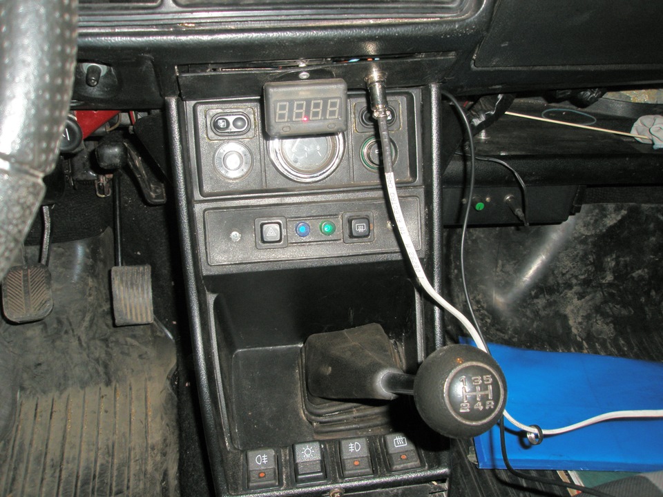 Тюнинг салона-люк в потолок и полная электрификация салона классики ...