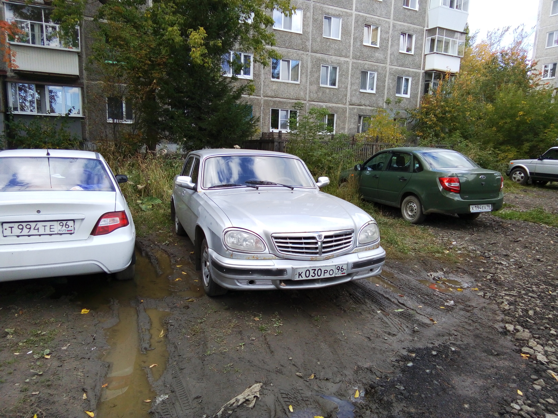 Продаю по запчастям волгу 31105, рестайлинг, двс крайслер — DRIVE2