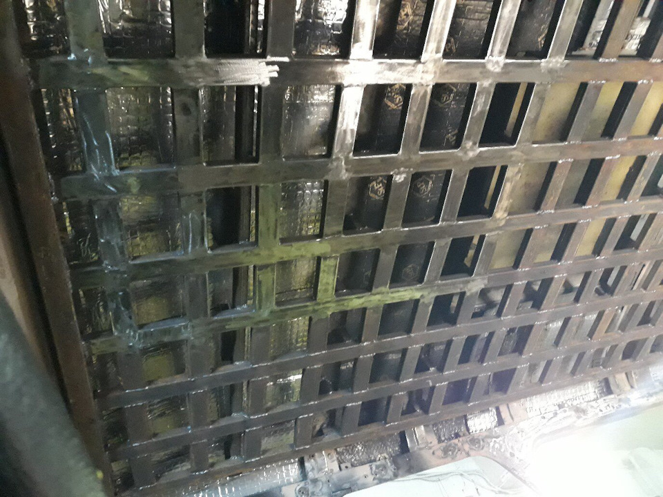 Зачищаем крышу от небольших швов. Думал это будет легко… магазин ...