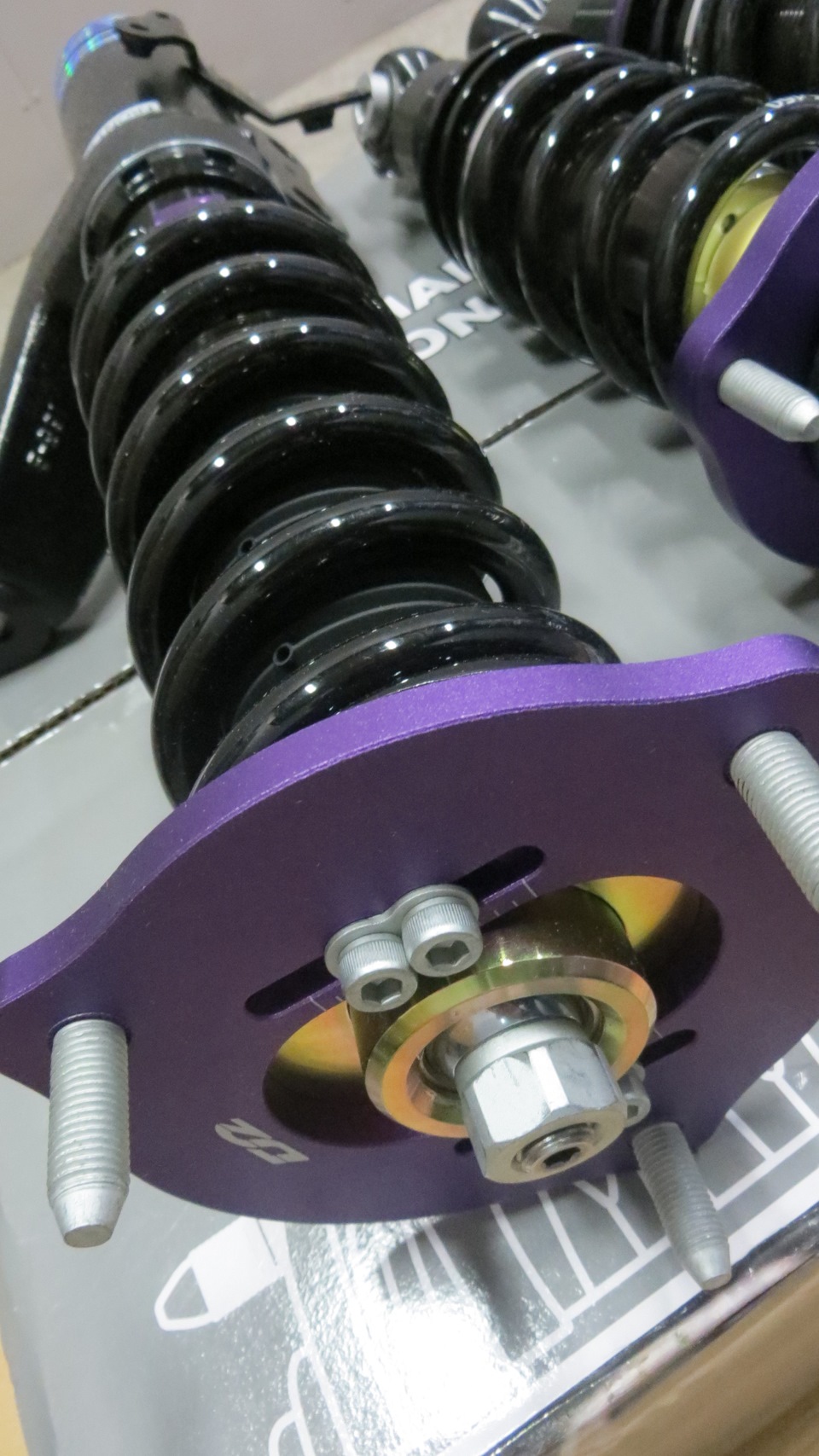 Регулируемая подвеска d2 racing. Винтовая подвеска вольво 940. Система активного подрессоривания подвески. Регулировки подвески. Регулировка задней подвески.