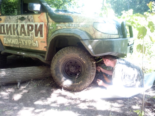 Согнули рулевую тягу — УАЗ Patriot, 2,7 л., 2012 года | поломка | DRIVE2