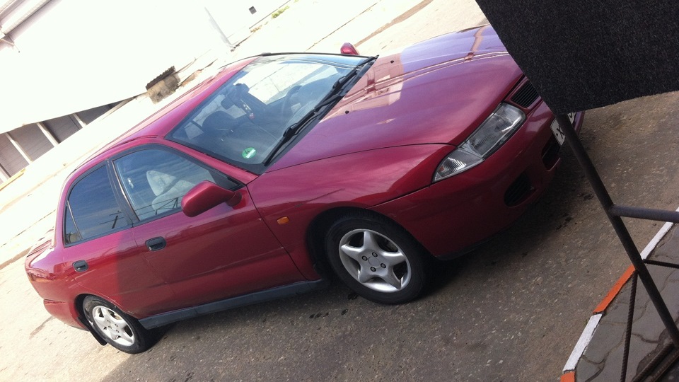 Mitsubishi Carisma - GDI -