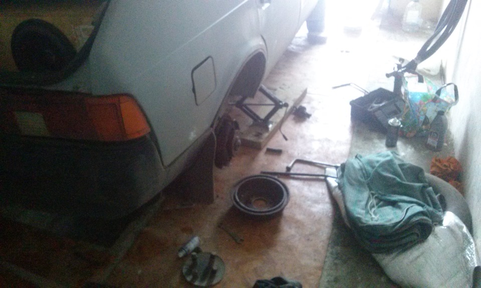 Задние тормоза должны тормозить! Колдун, тц, колодки. #День первый ...