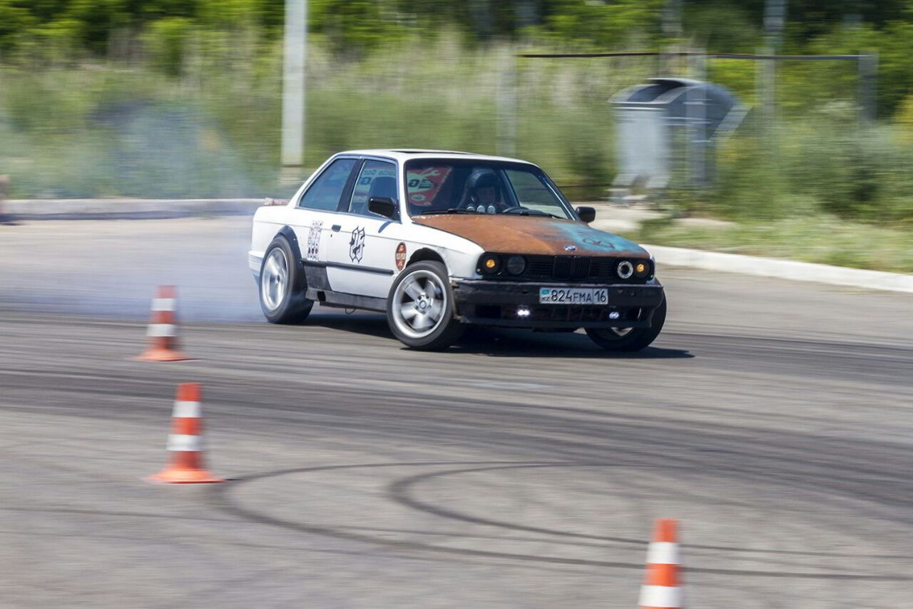 BMW e30 дрифт корч