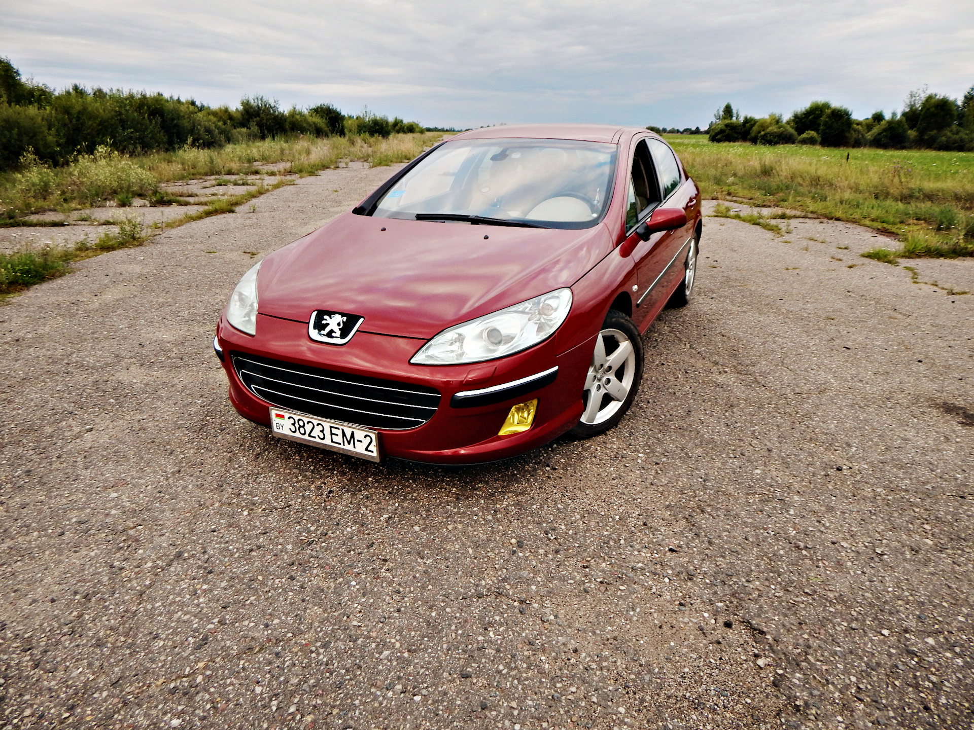 Почему пежо. Пежо 407 красная. Peugeot 407 красный. Пежо 407 универсал красный. Пежо 407 cc красный.