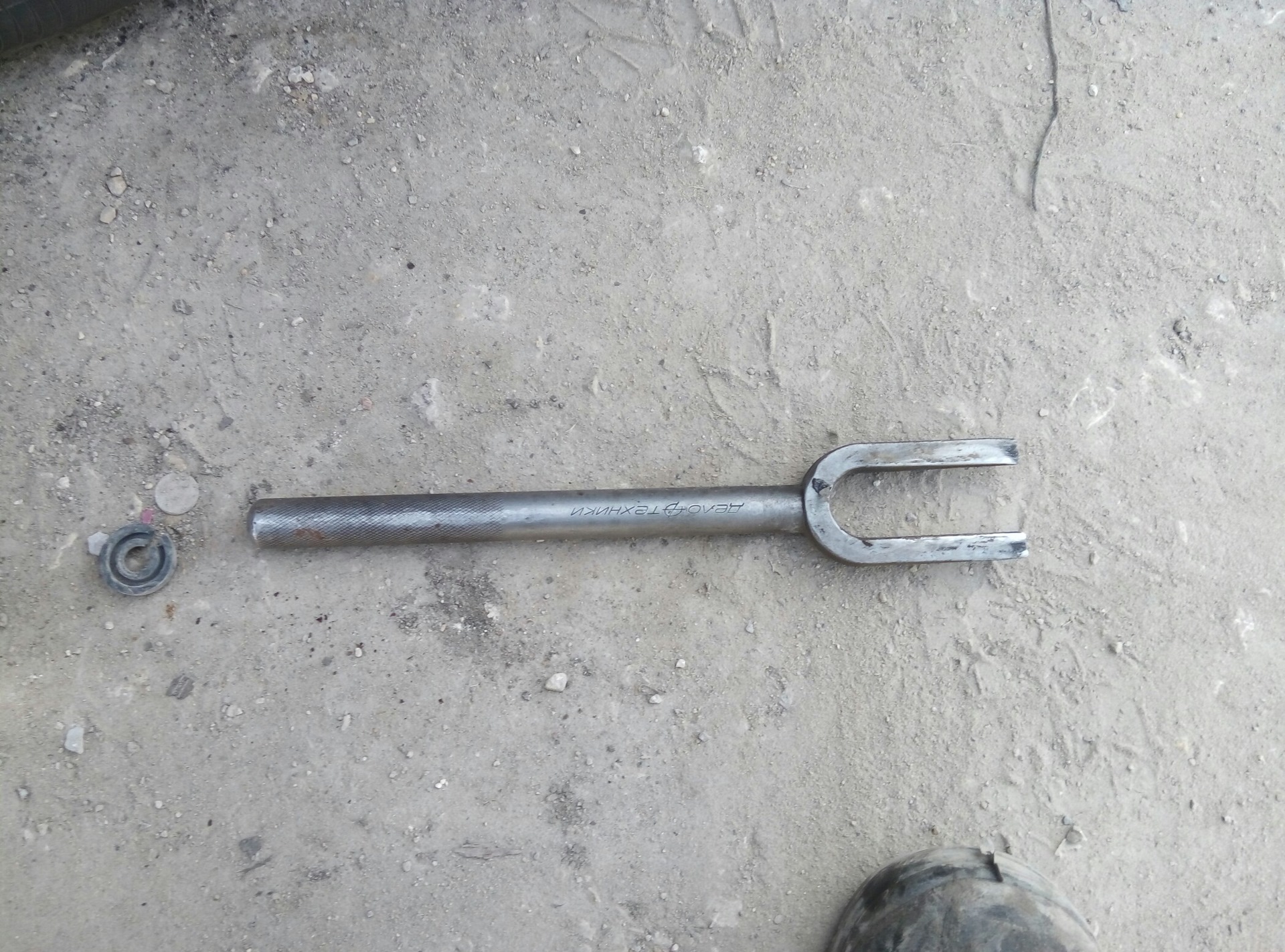 Замена рулевых наконечников — Lada 2114, 1,5 л, 2003 года | своими ...