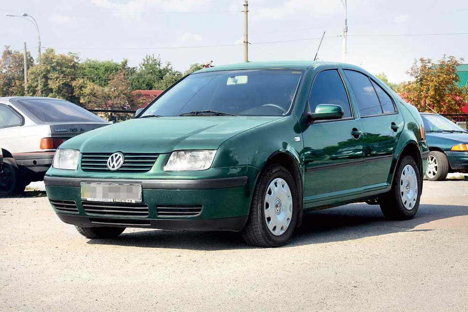 Volkswagen bora 1. VW Bora 1.6. Volkswagen Bora темно зеленый. Фольксваген Бора темно зеленый. Фольксваген Бора 2023.
