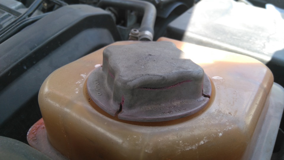 Крышке расширительного бачка пришла крышка — DRIVE2