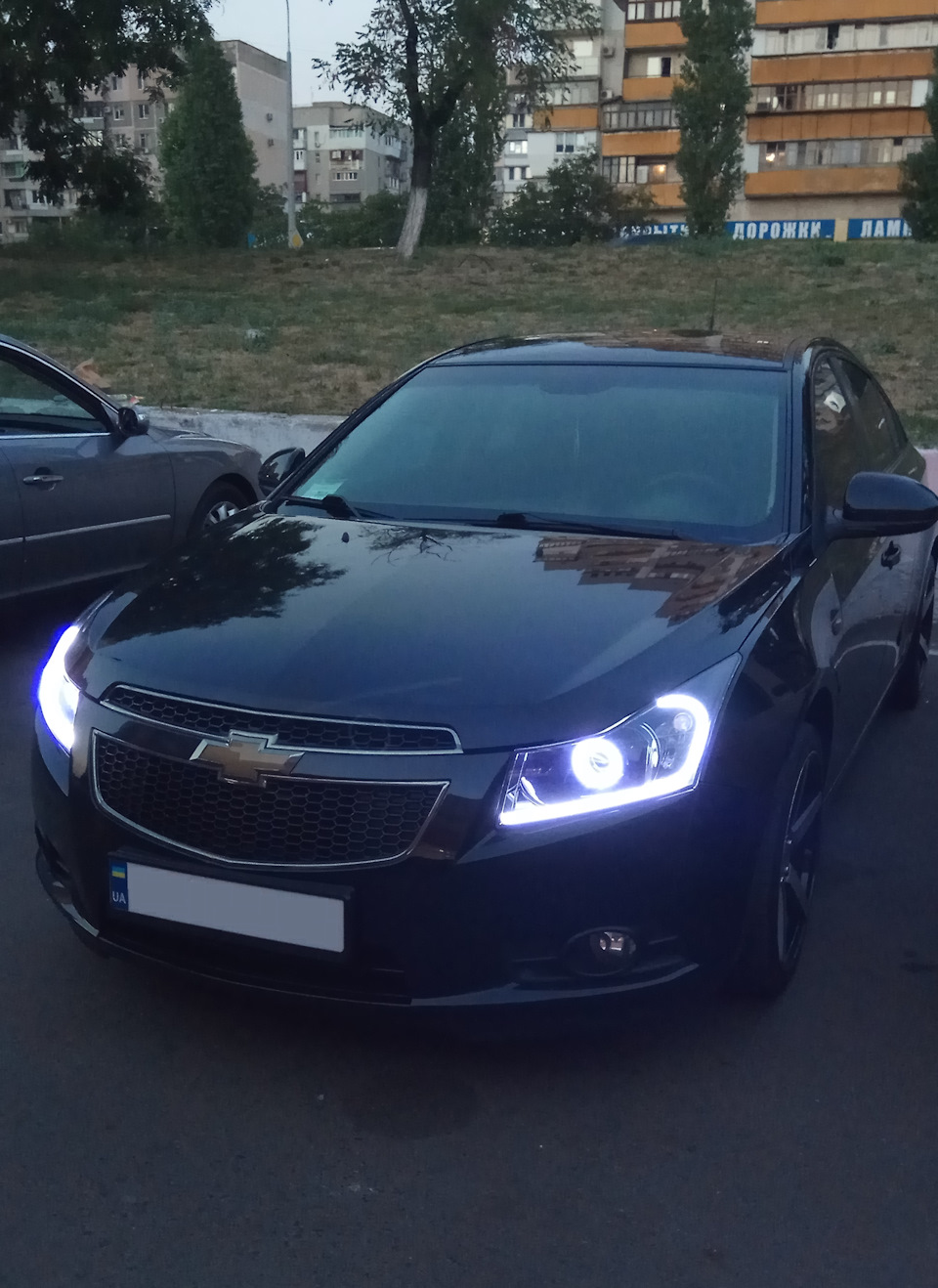 Эмблемы Chevrolet в чёрный — Chevrolet Cruze (1G), 1,8 л, 2011 года |  стайлинг | DRIVE2