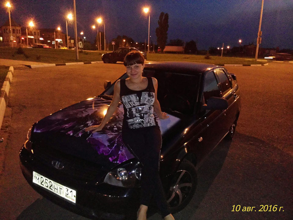 Изменил рисунок на капоте — Lada Приора хэтчбек, 1,6 л, 2009 года ...