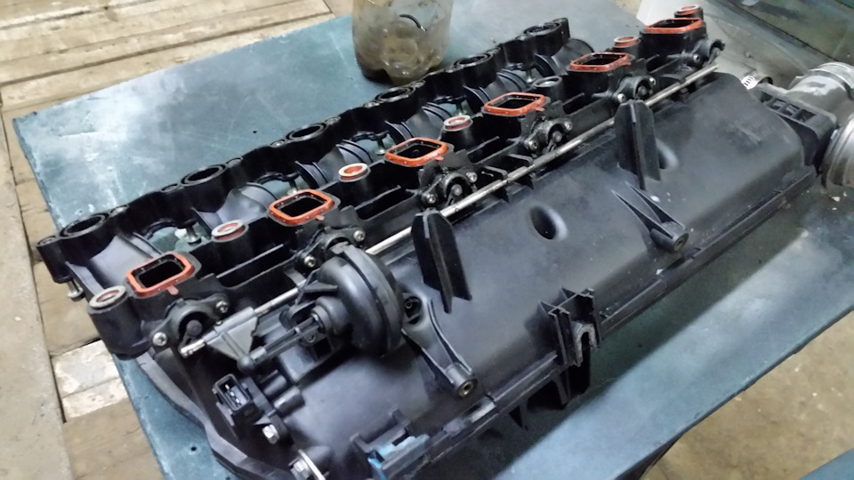 Удаление вихревых заслонок и замена свечей накала — BMW 5 series (E39 ...