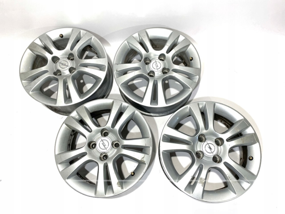 Колпачок-заглушка ступицы opel corsa d 13211899 — Opel Corsa D, 1,2 л ...