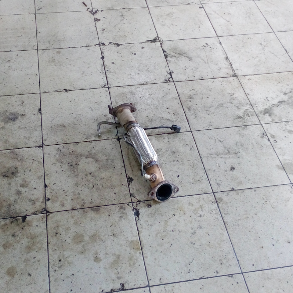 Замена гофры на глушителе — KIA Sportage (3G), 2 л, 2011 года | визит ...