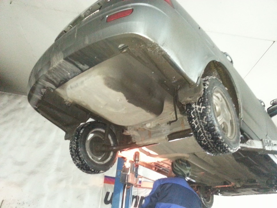 Отвалился глушитель — Lada Приора седан, 1,6 л, 2009 года | поломка ...