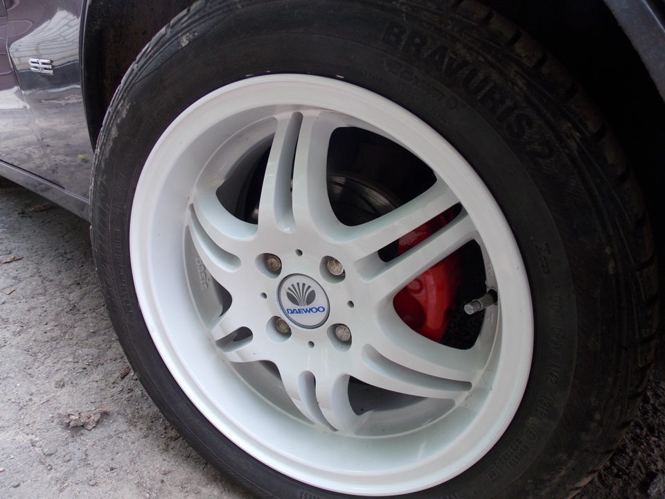 Диски в белый цвет — Daewoo Lanos, 1,5 л, 2006 года | колёсные диски ...