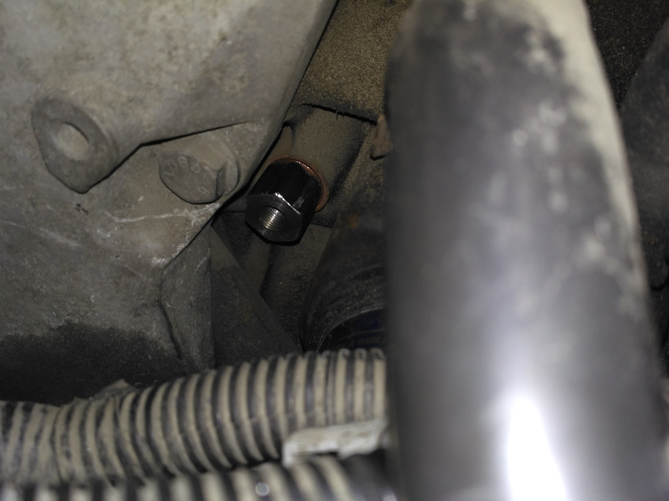 Вкручиваем переходник — Renault Laguna II