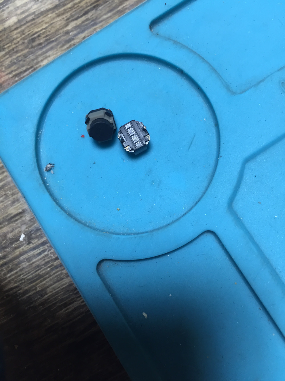 Ремонт кнопок управления круизом и аудио на руле Lincoln Navigator ...